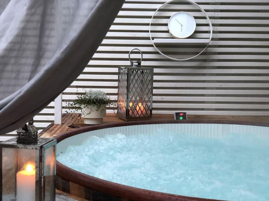 Snowcrystal Home With Jacuzzi And Sauna Rovaniemi Exterior foto